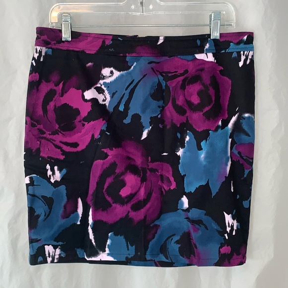 COPY - NWT 10 Black & Blue Floral High Waist Pencil Skirt Express - Picture 1 of 11
